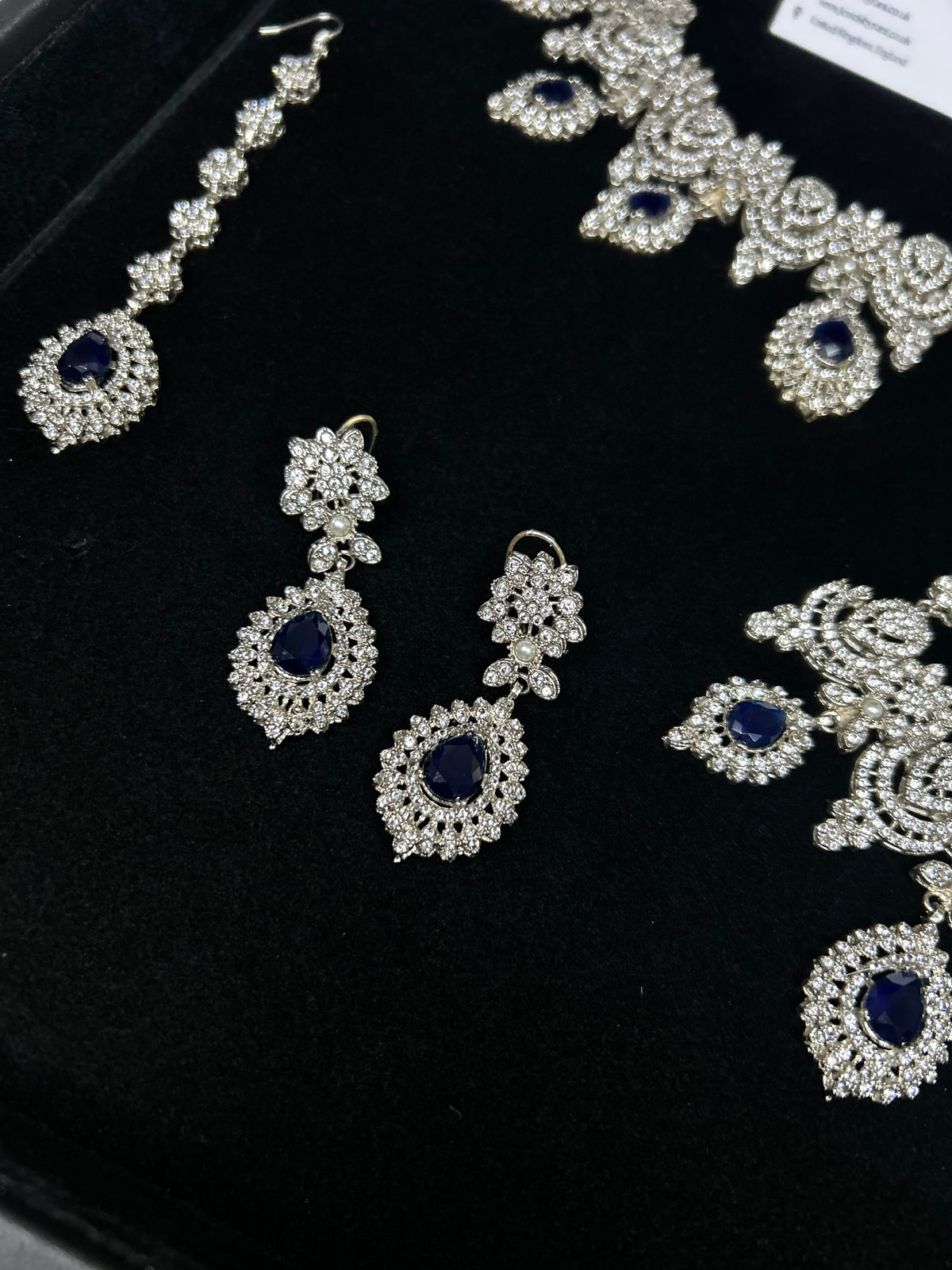 Trending, Royal Blue & Silver Statement Set Style 5207