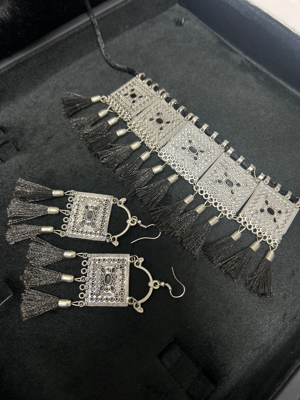 Stylish Black and Silver Choker Set