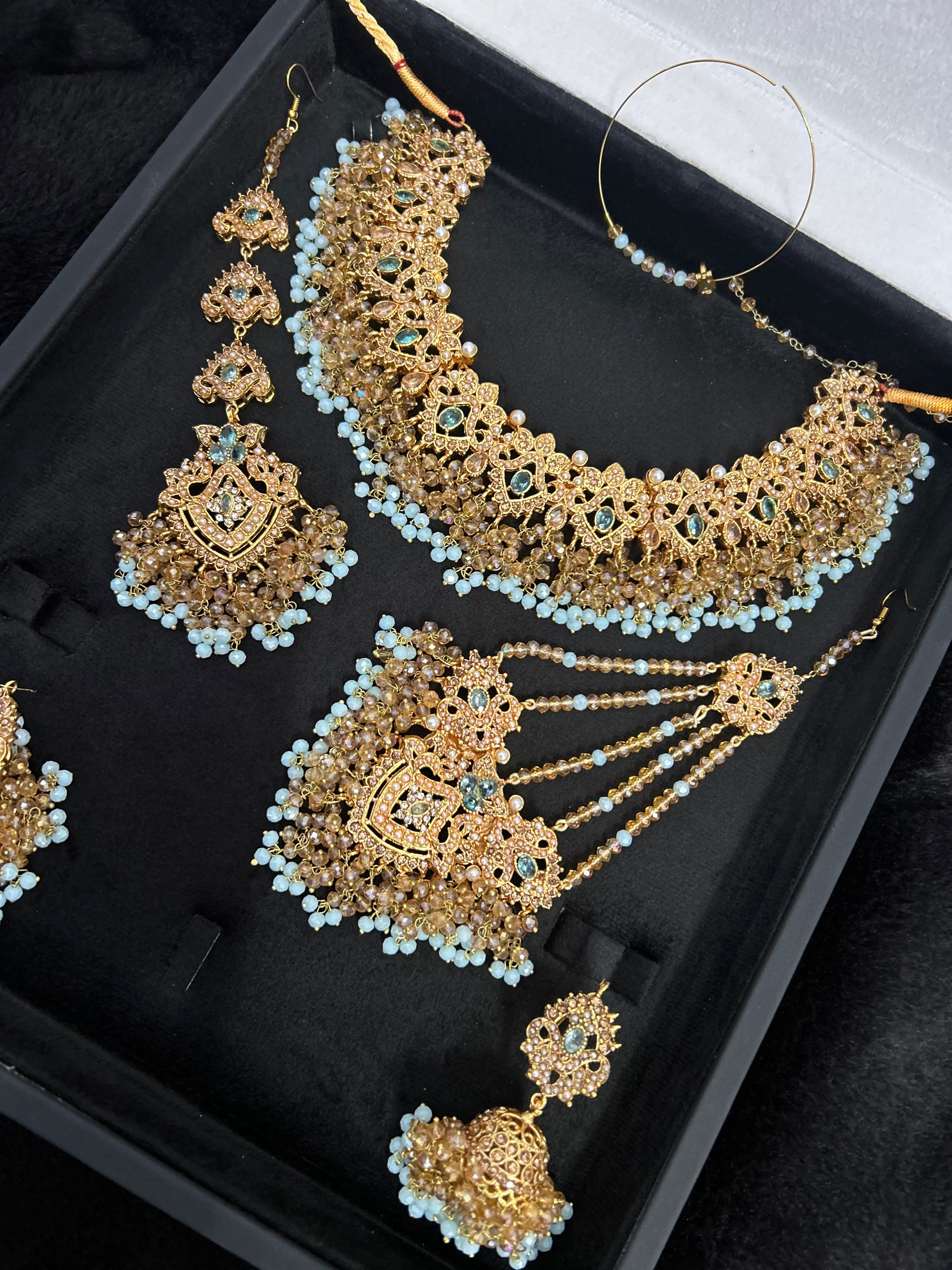 Beautiful Icy Blue and Gold Jewellery Set