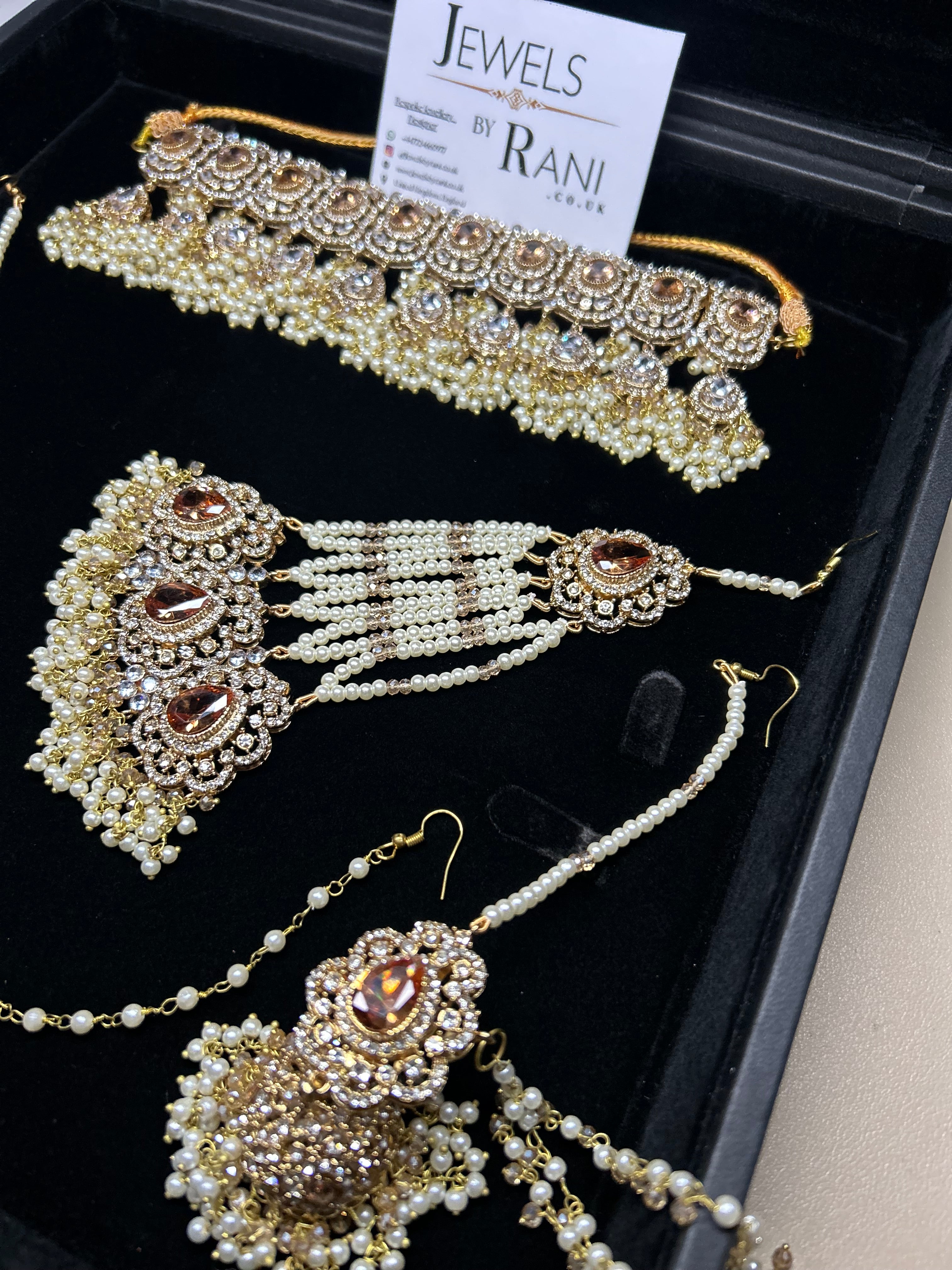 Style 5 - 2026 Gold and White Choker set