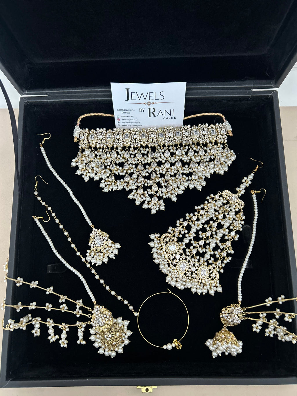 Set 1 - 2026 Gold and White Pearly Dangle Necklace