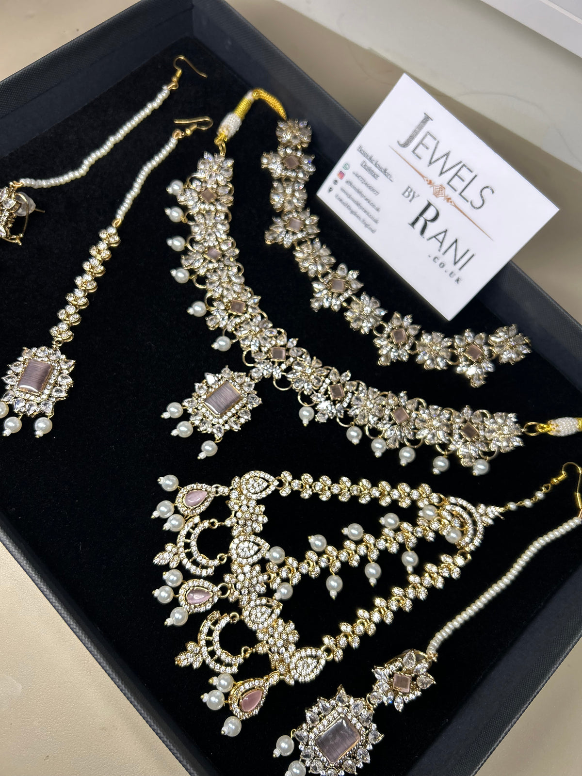 Pearly, Pink, white and Gold Choker and Necklace Set Style 5202