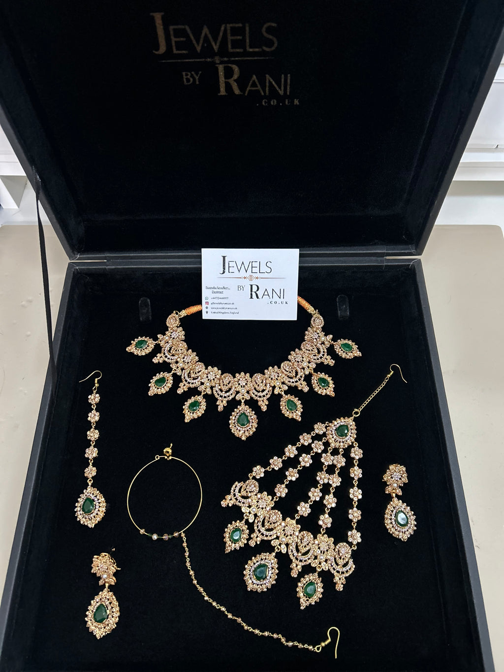Trending, Emerald Green & Gold Statement Set Style 5207
