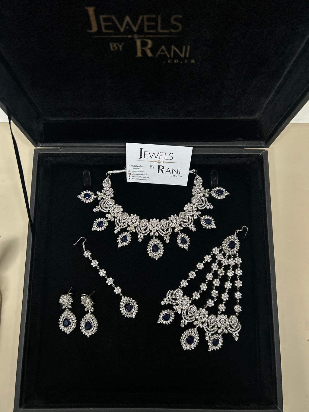 Trending, Royal Blue & Silver Statement Set Style 5207