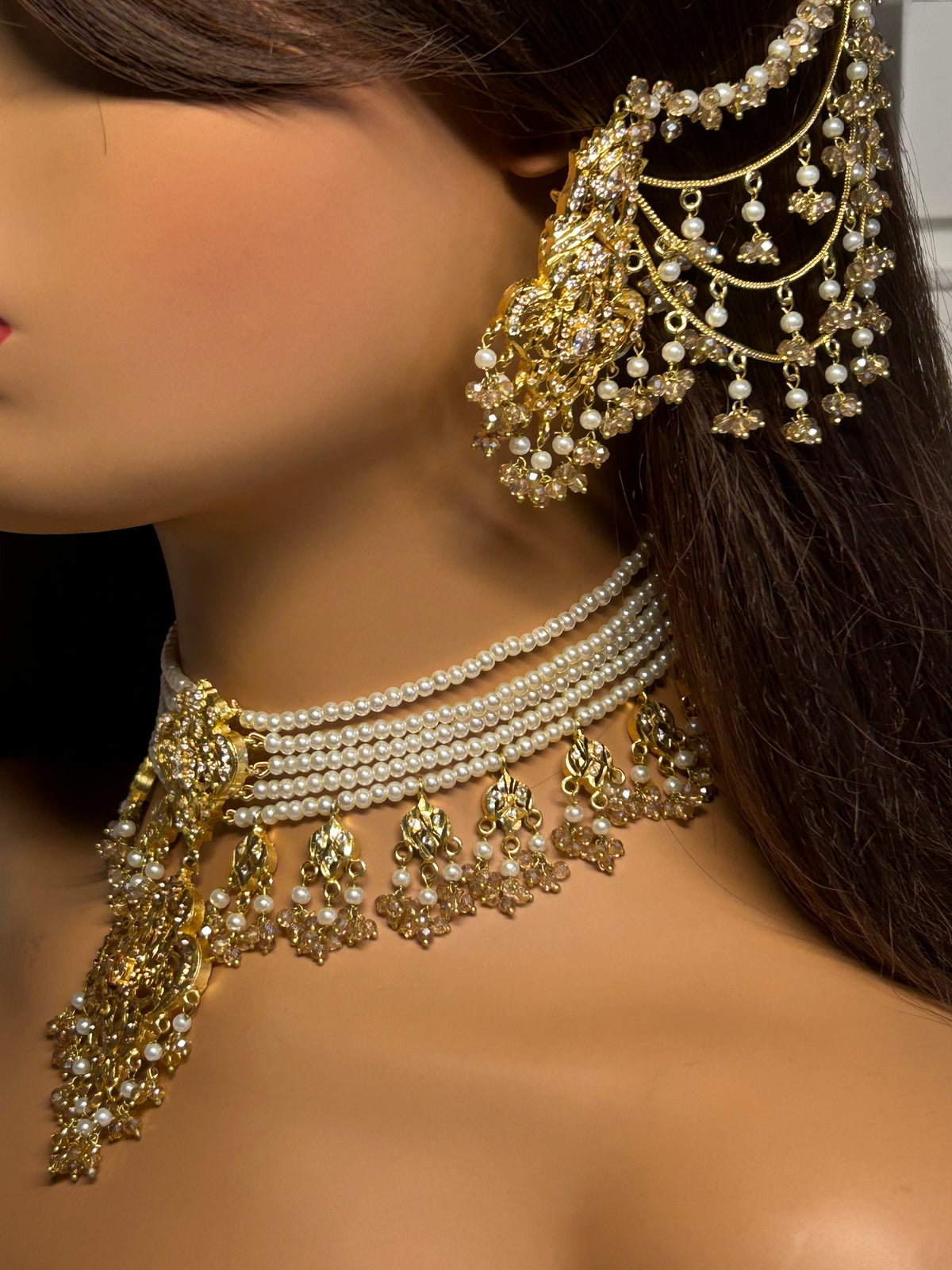 Beautiful Gold and White Choker | Vintage Collection