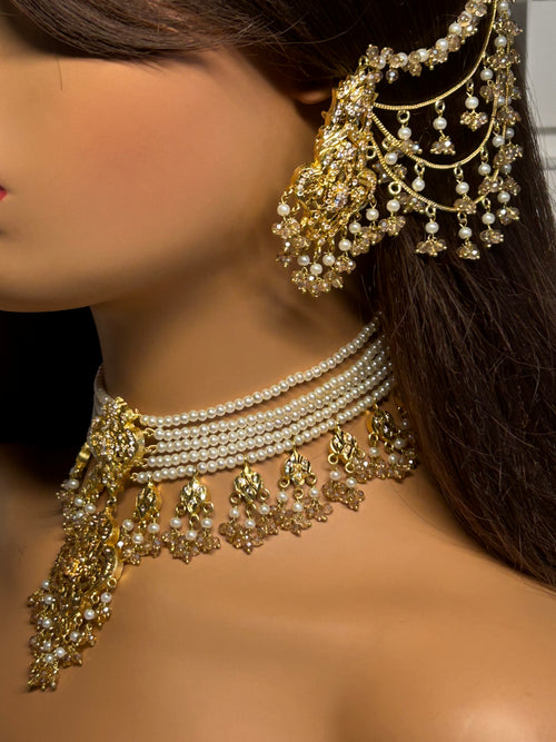 Beautiful Gold and White Choker | Vintage Collection