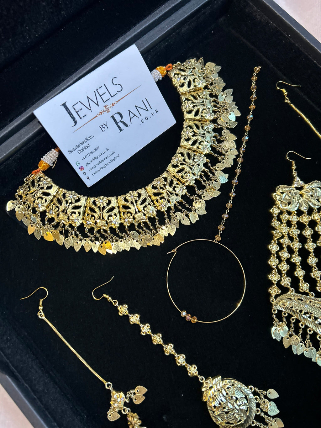 Vintage 22crt Gold Plated Necklace Set Gold and White Style 52936