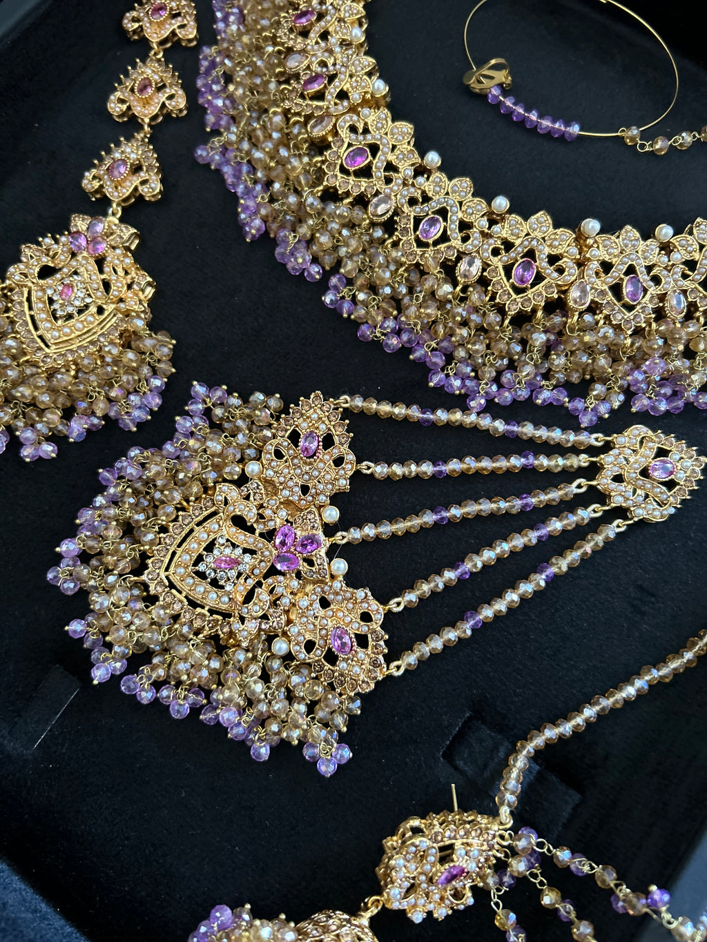 Lilac and Gold Jewellery Set with beautiful small Jhumkies