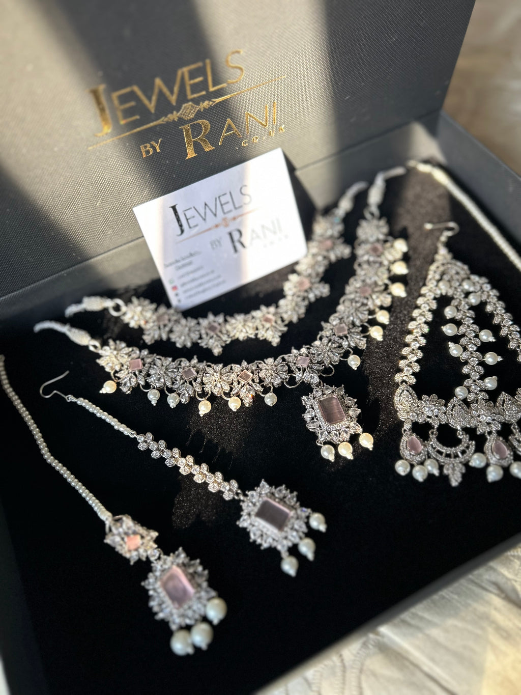 Pearly, Pink, white and Silver Choker and Necklace Set Style 5202