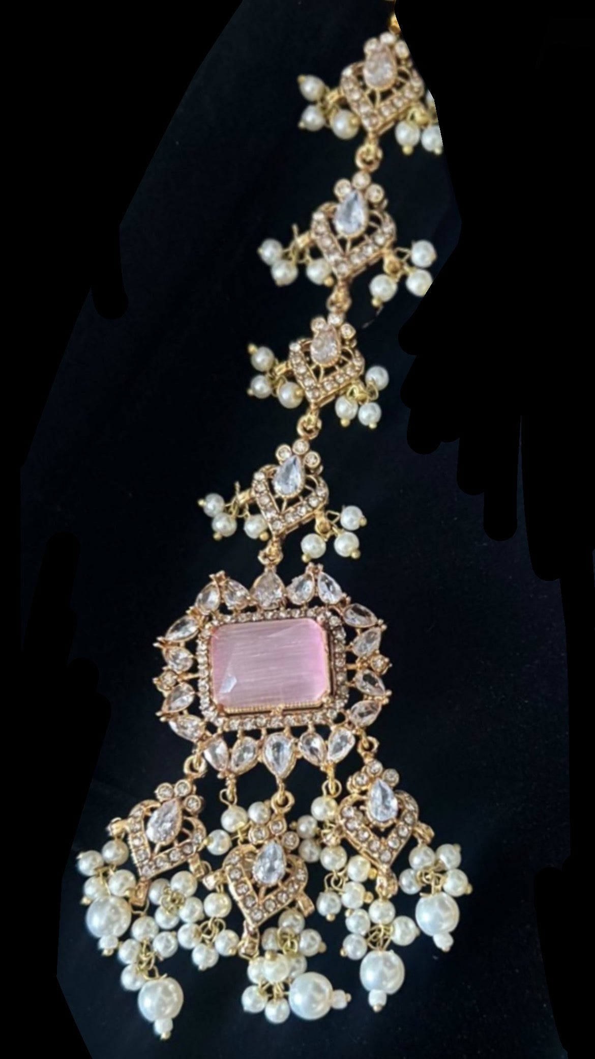 Pre order : 26 July - Same set - Customised the earrings £199