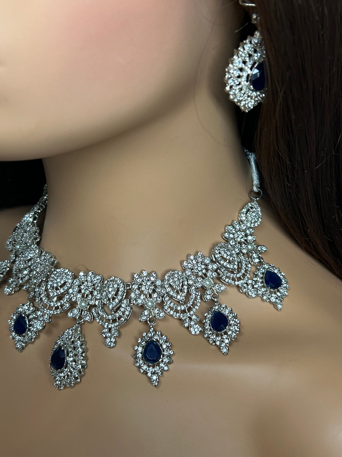 Trending, Royal Blue & Silver Statement Set Style 5207