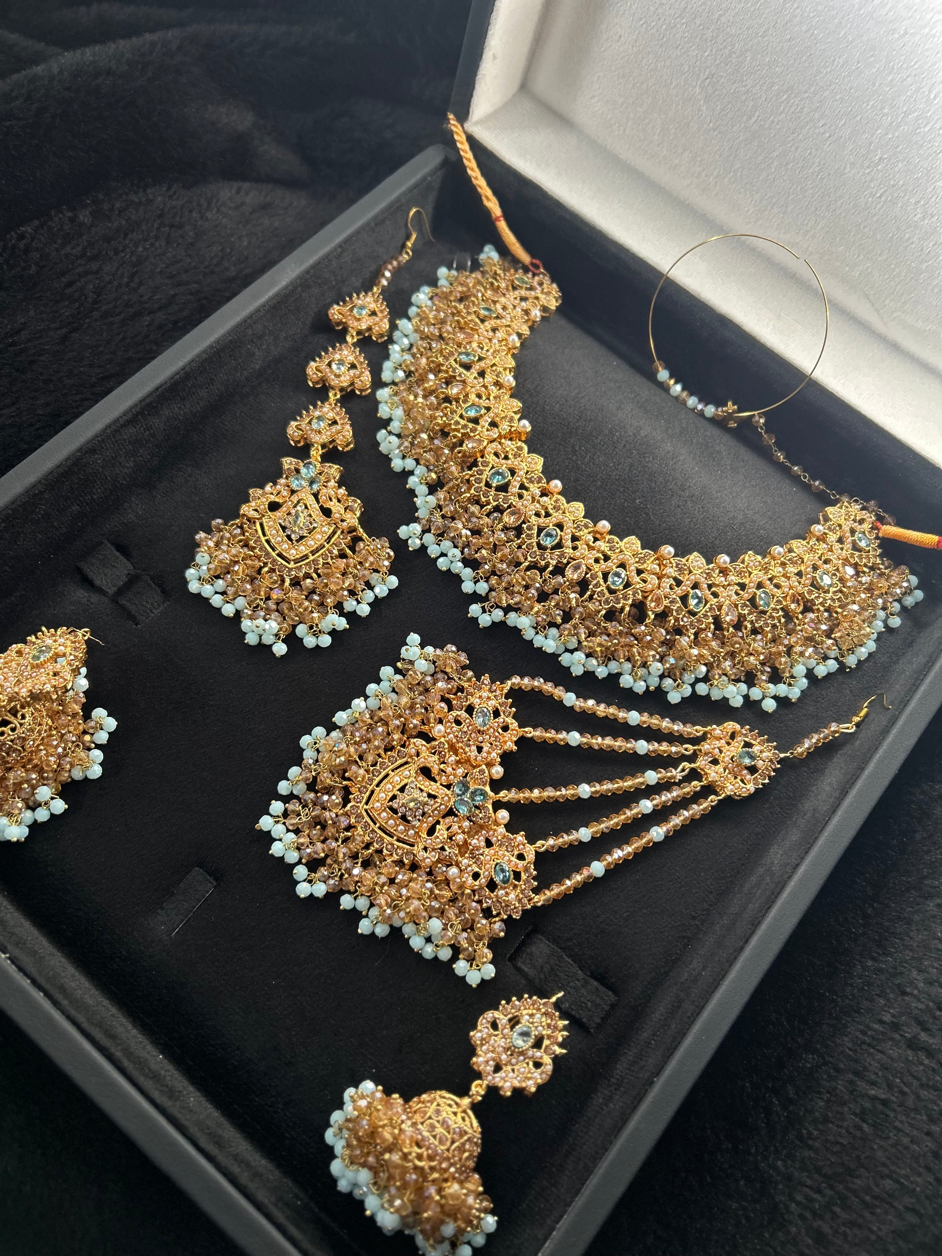 Beautiful Icy Blue and Gold Jewellery Set