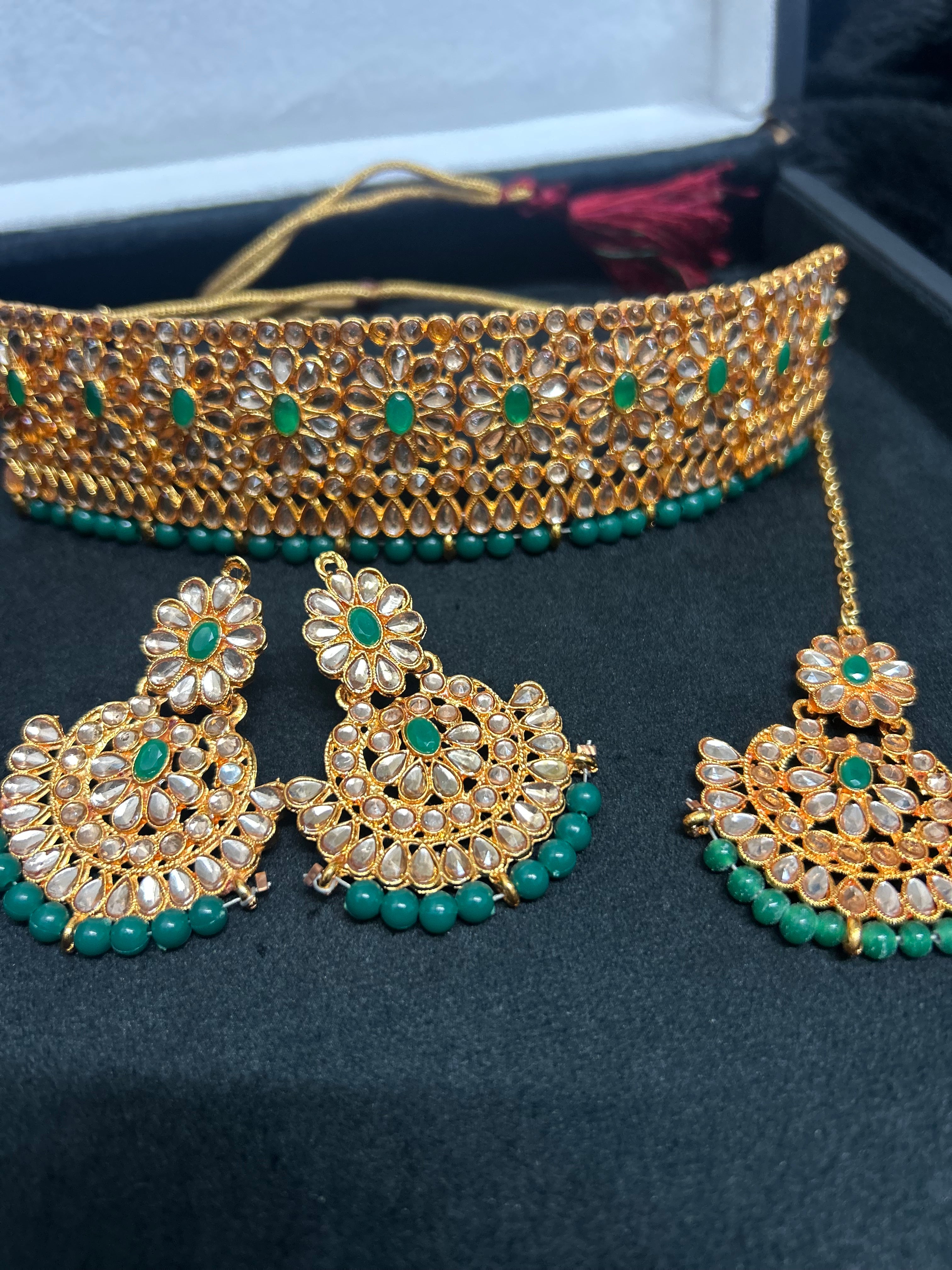 Beautiful Light Weight Gold and Green Choker Set