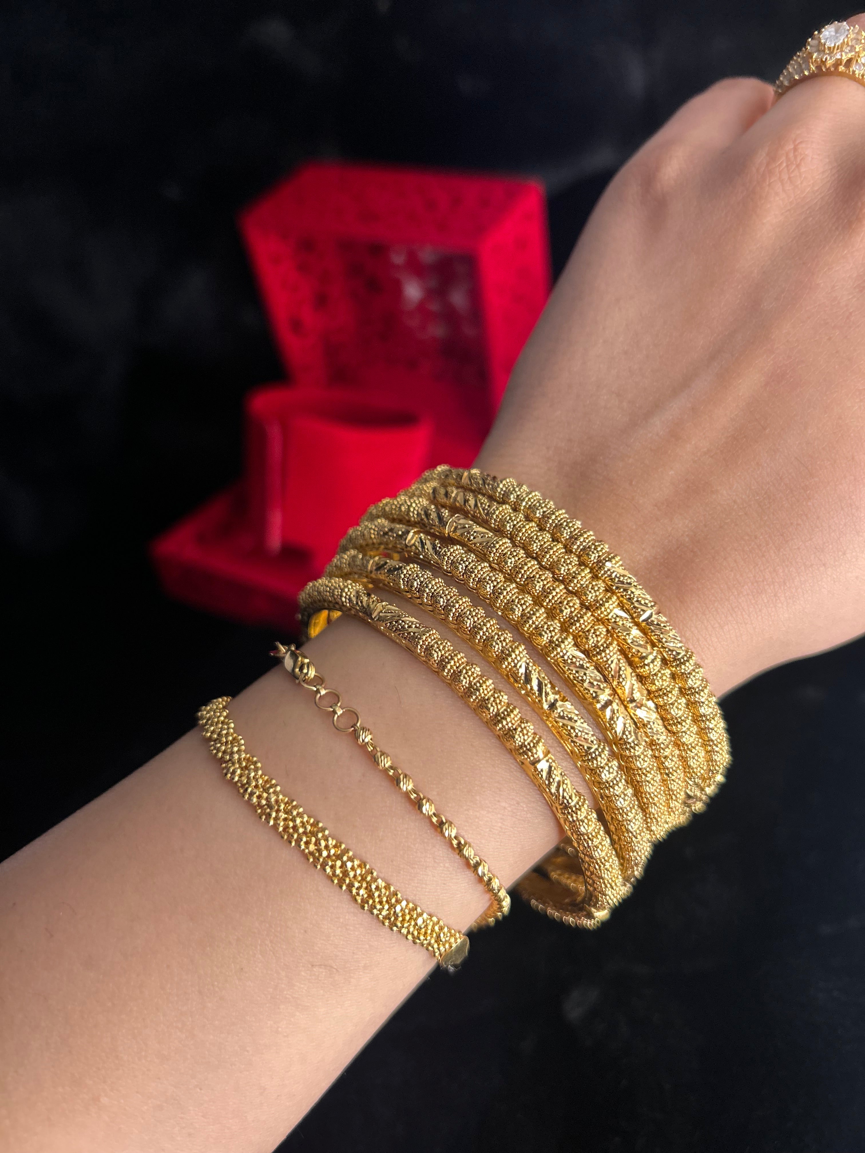 Antique Gold - Ishq e Sona Bangles - Gold Plated - 6 Bangles