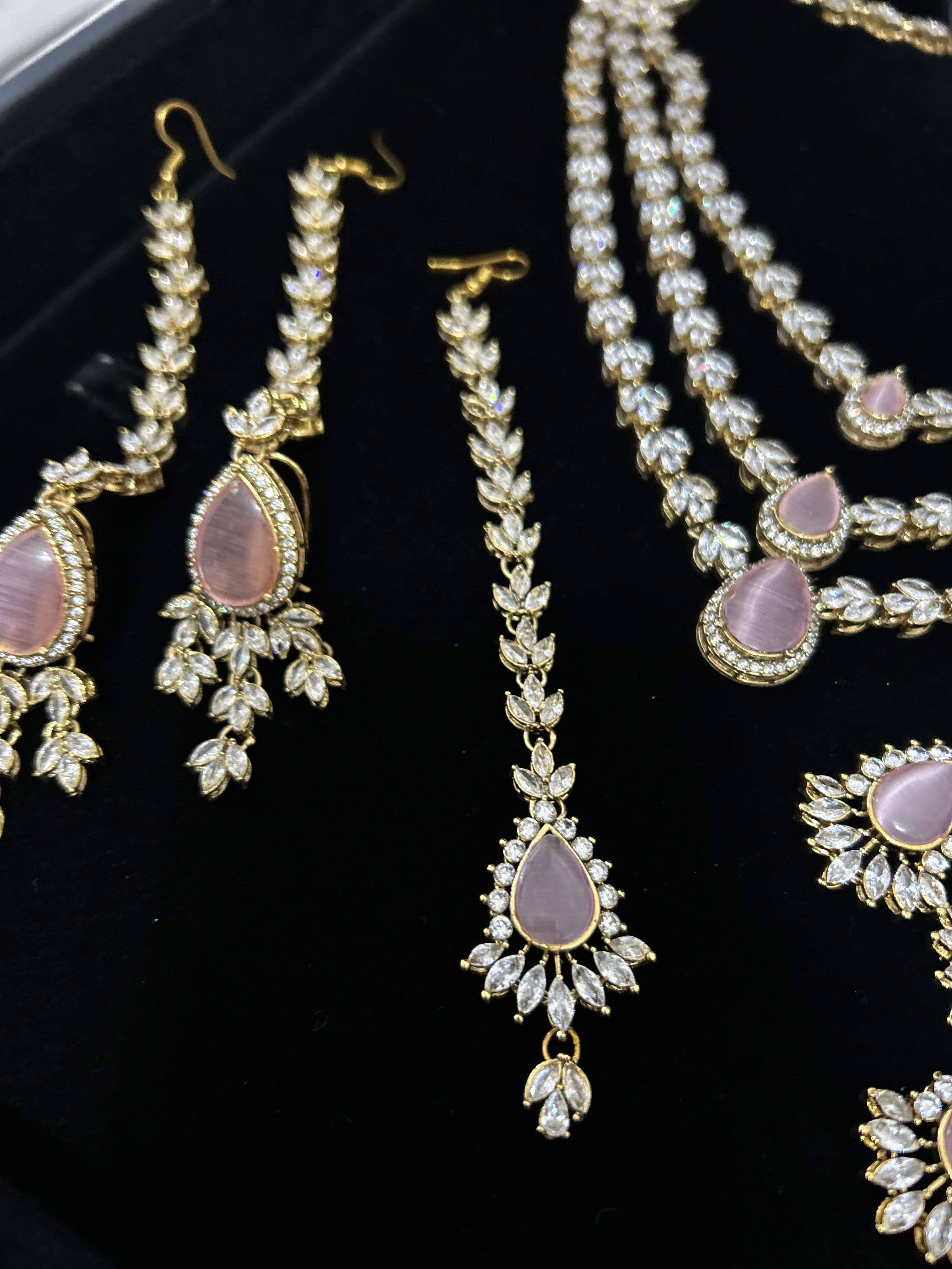 24crt Gold Plated - Beautiful Pink Statement Set