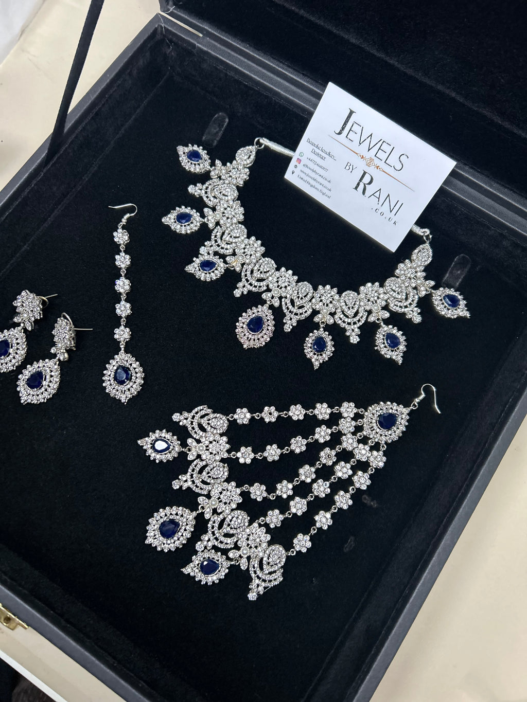 Trending, Royal Blue & Silver Statement Set Style 5207