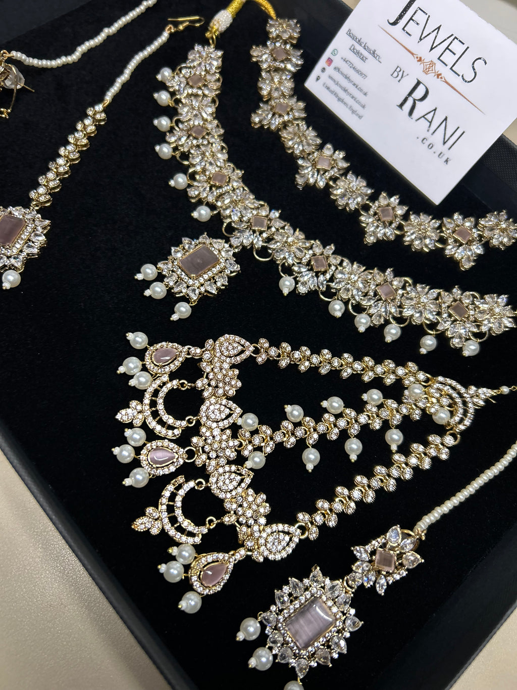Pearly, Pink, white and Gold Choker and Necklace Set Style 5202