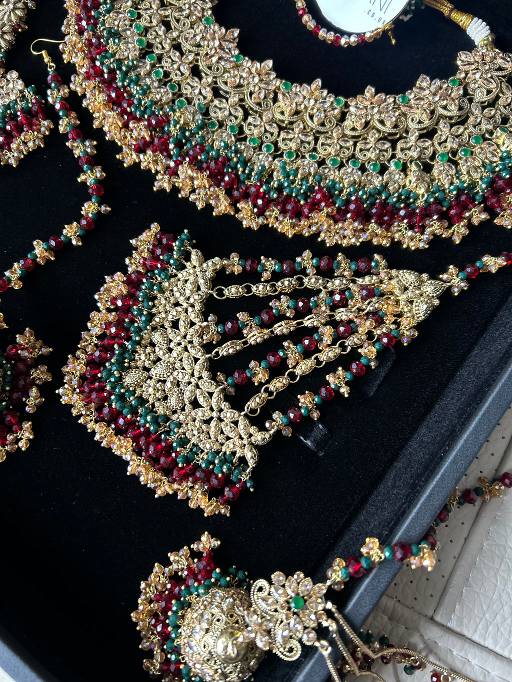 Pre order 6 Weeks - Stunning Detailed Green and Maroon Bridal Jewellery Set - Jewelsbyrani
