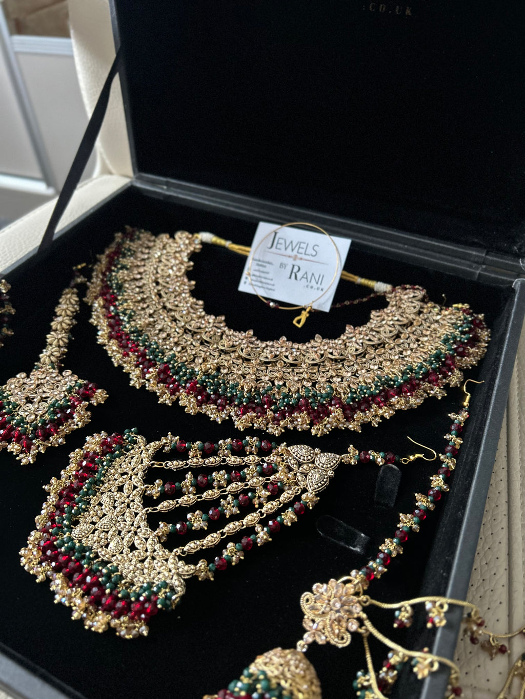 Pre order 6 Weeks - Stunning Detailed Green and Maroon Bridal Jewellery Set Larger Necklace
