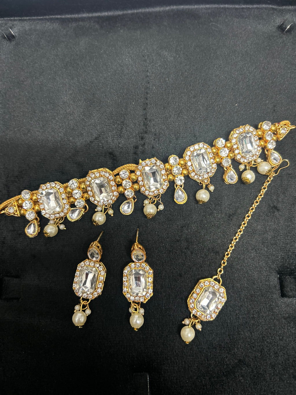 Stunning Light Weight Silver, gold and White Choker with Earrings and Tikka