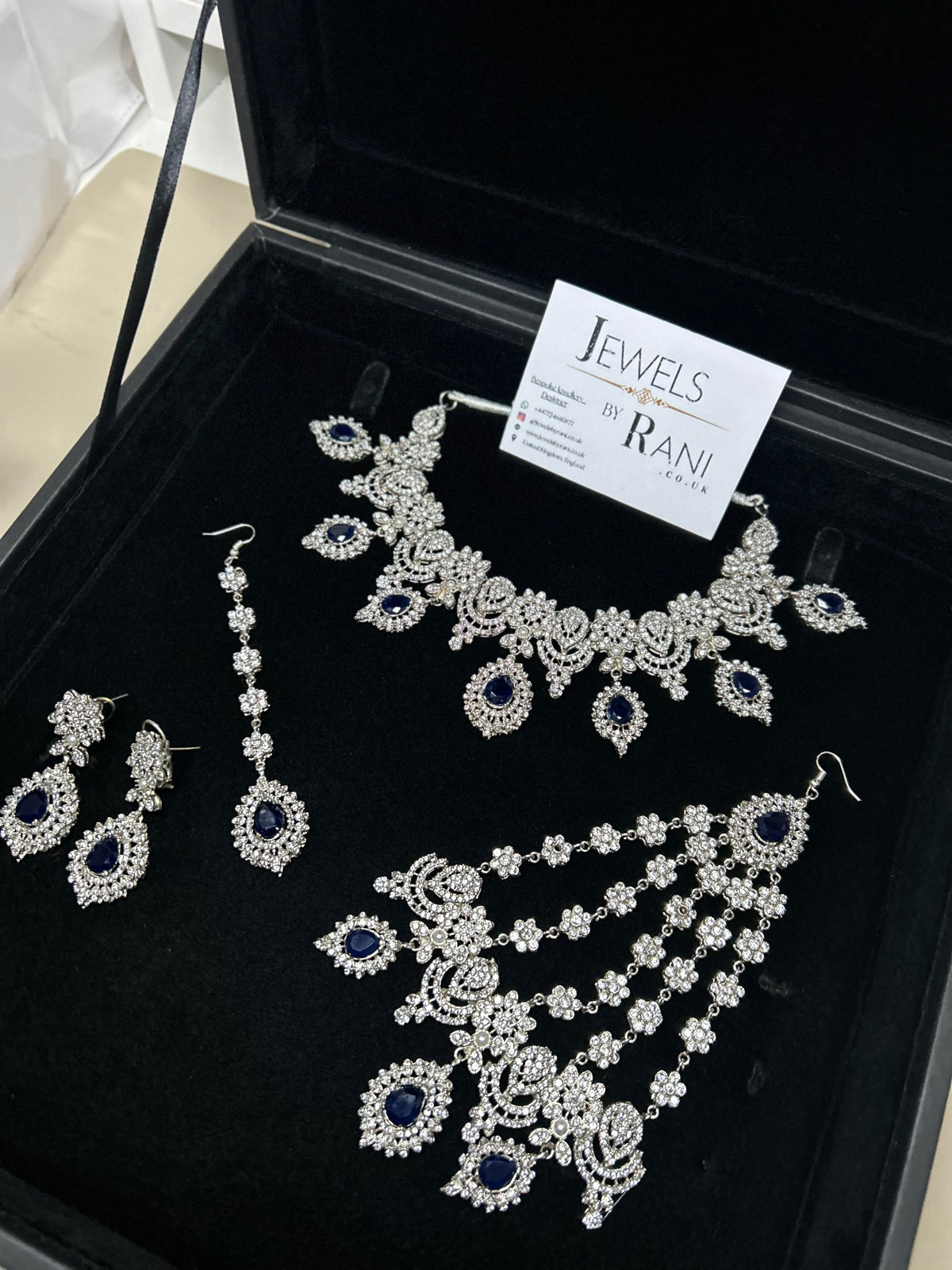 Trending, Royal Blue & Silver Statement Set Style 5207