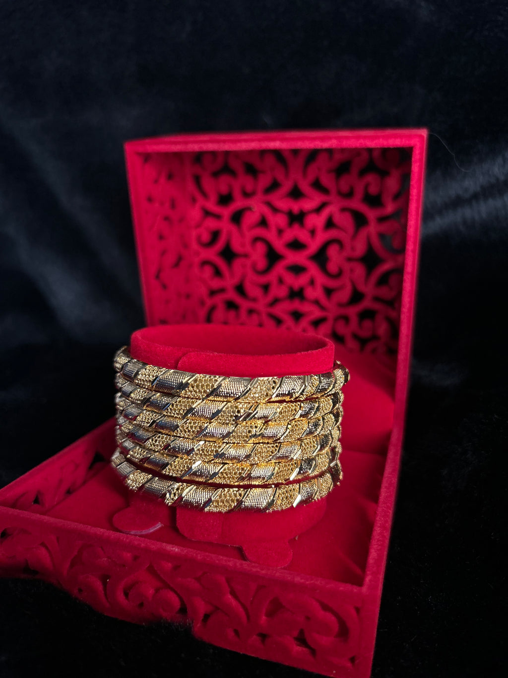 Gold Finish - Glow n Gleam Bangles - Gold Plated - 6 Bangles