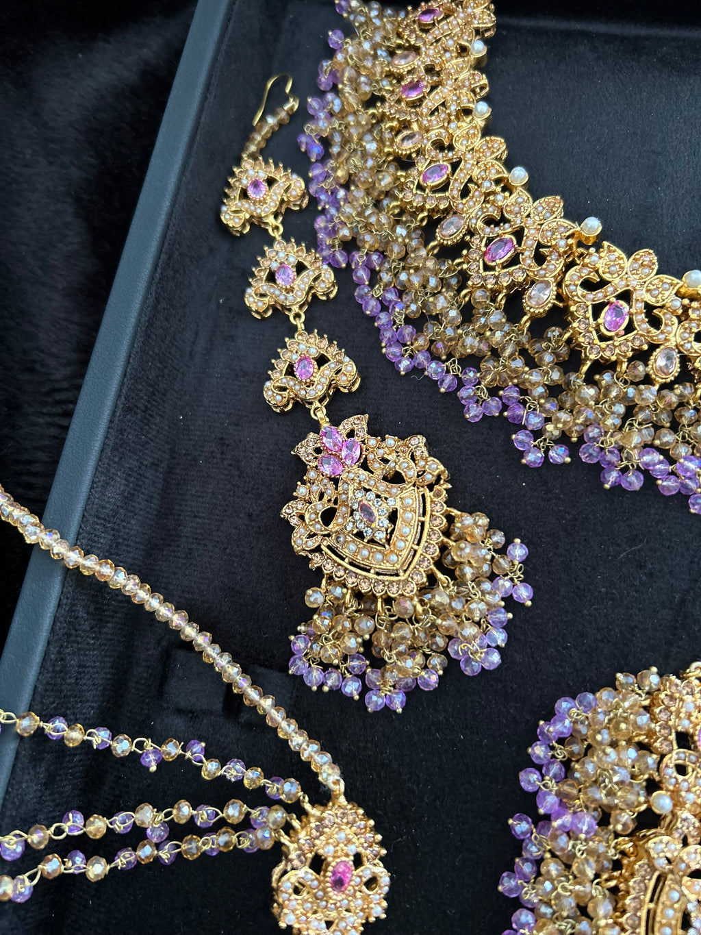 Lilac and Gold Jewellery Set with beautiful small Jhumkies