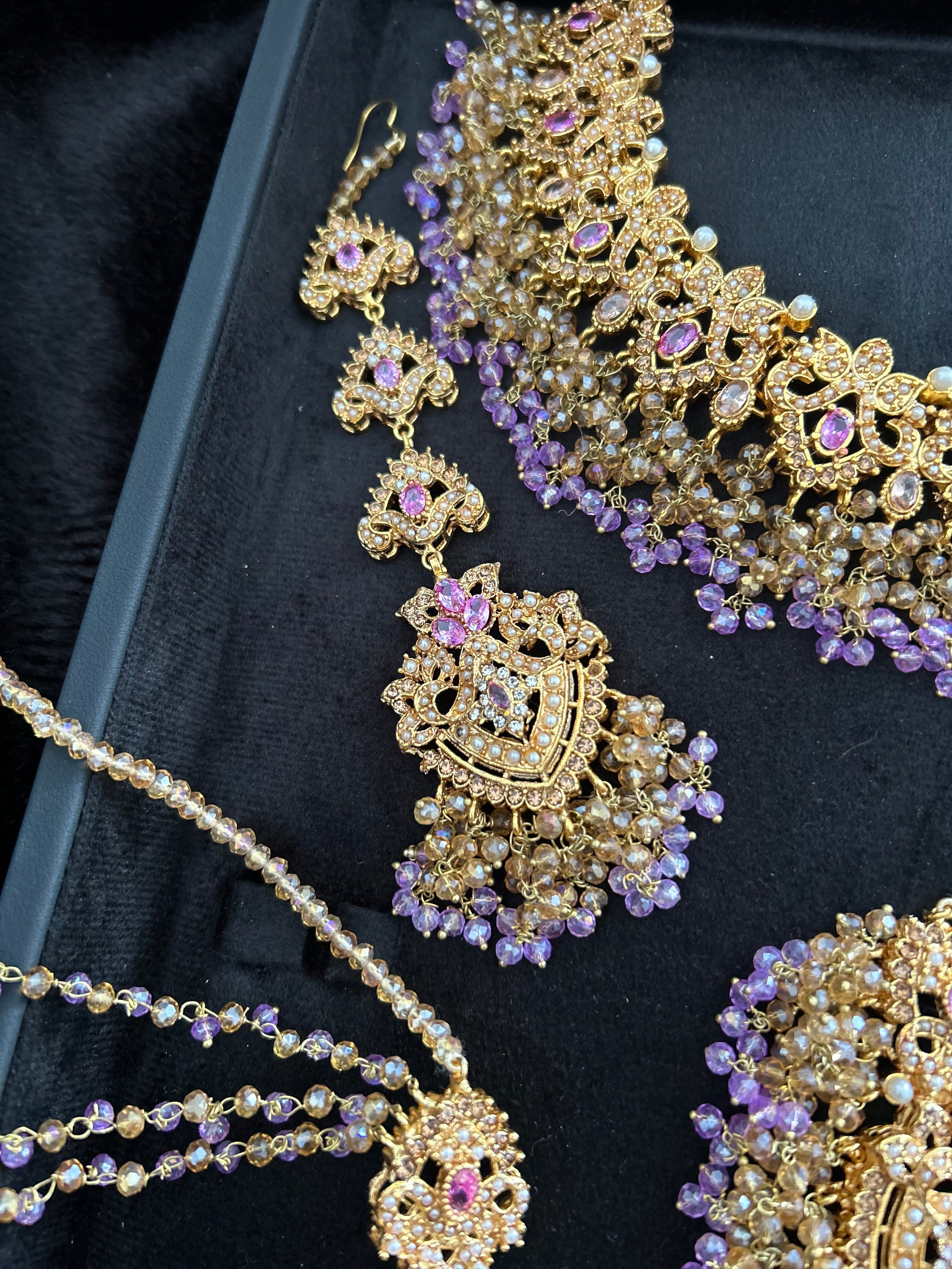 Lilac and Gold Jewellery Set with beautiful small Jhumkies