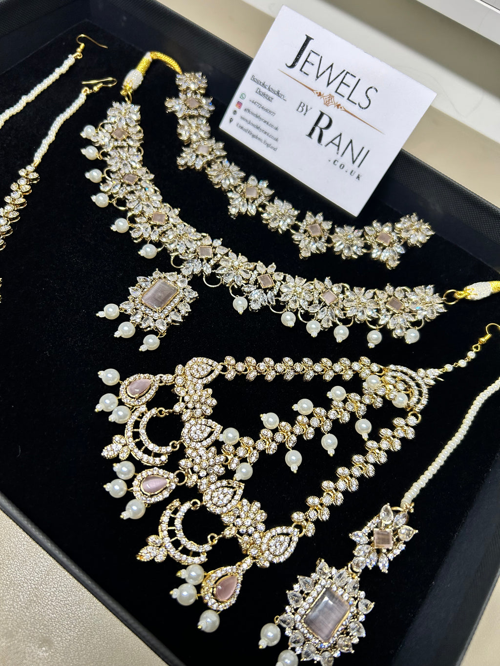 Pearly, Pink, white and Gold Choker and Necklace Set Style 5202