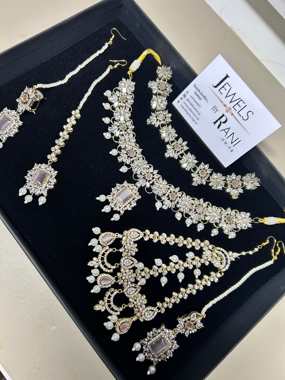 Pearly, Pink, white and Gold Choker and Necklace Set Style 5202
