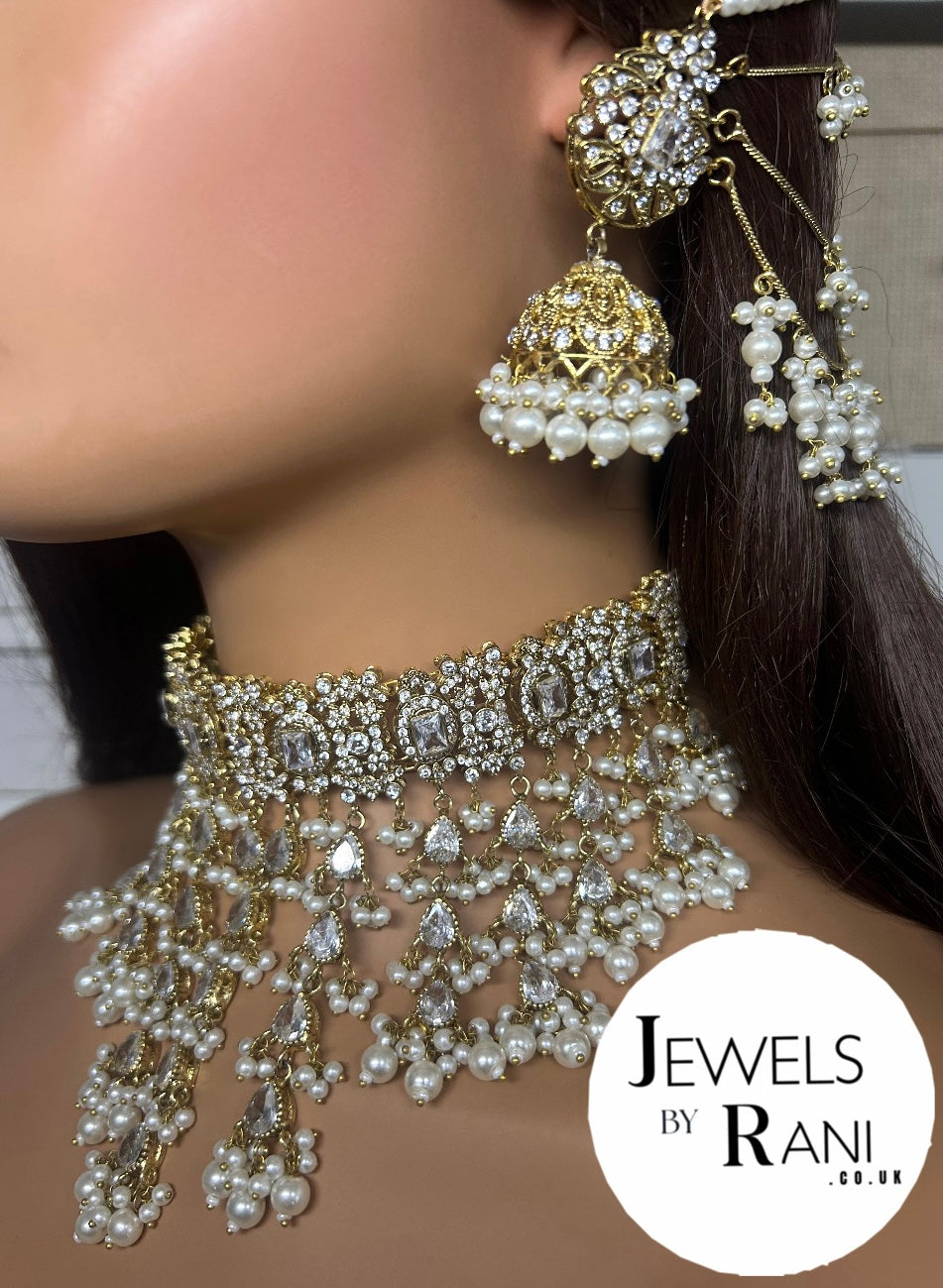 Set 1 - 2026 Gold and White Pearly Dangle Necklace