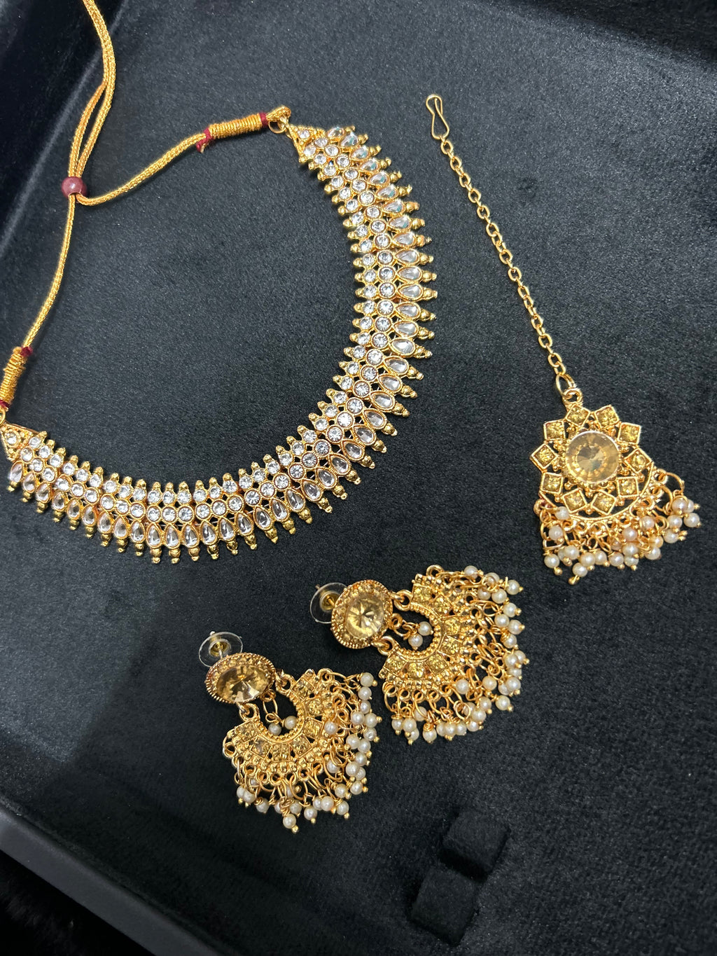 Stunning Light Weight Silver, gold and White Necklace with Earrings and Tikka