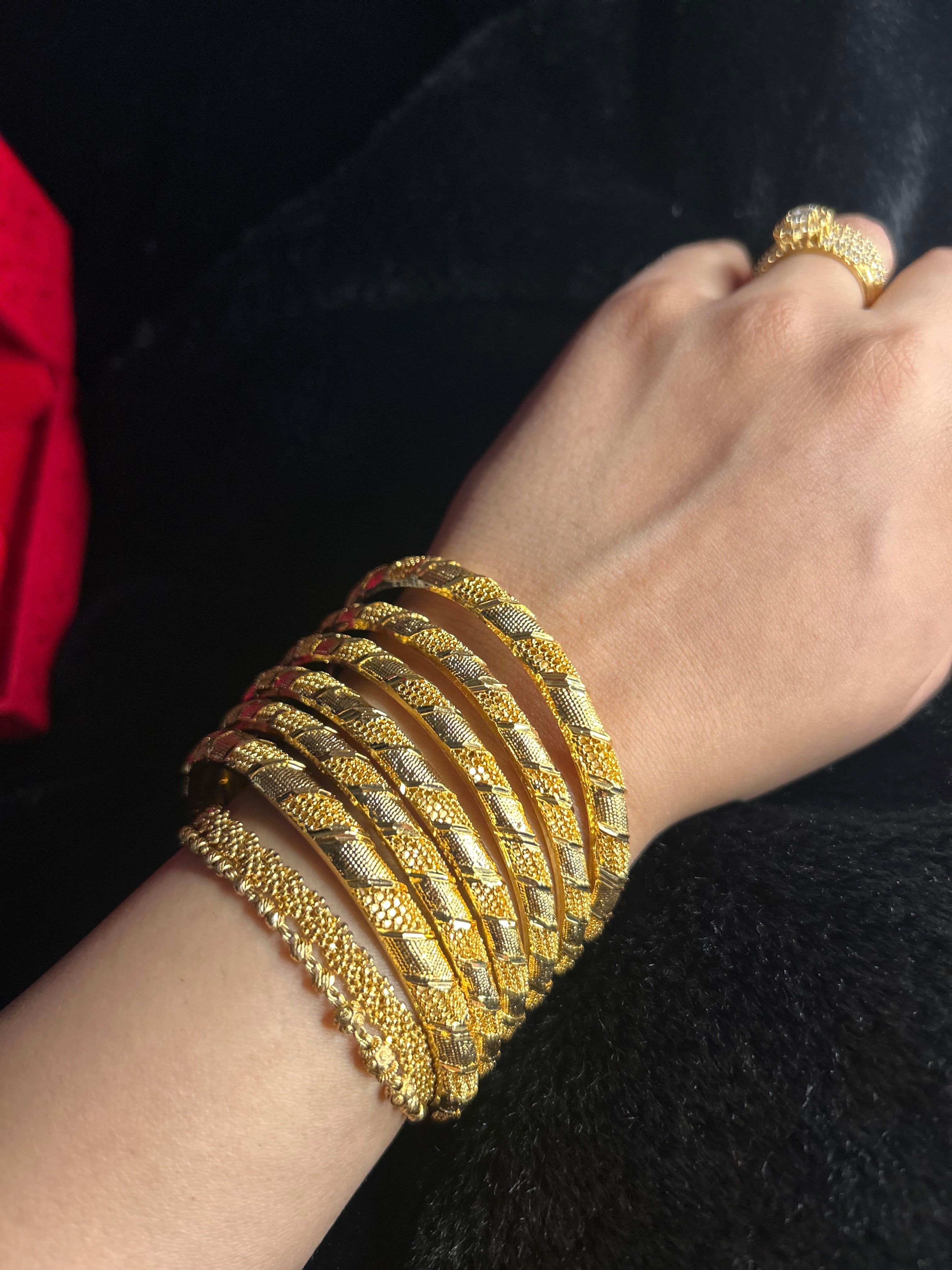 Gold Finish - Glow n Gleam Bangles - Gold Plated - 6 Bangles