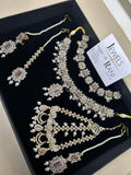 Pearly, Pink, white and Gold Choker and Necklace Set Style 5202