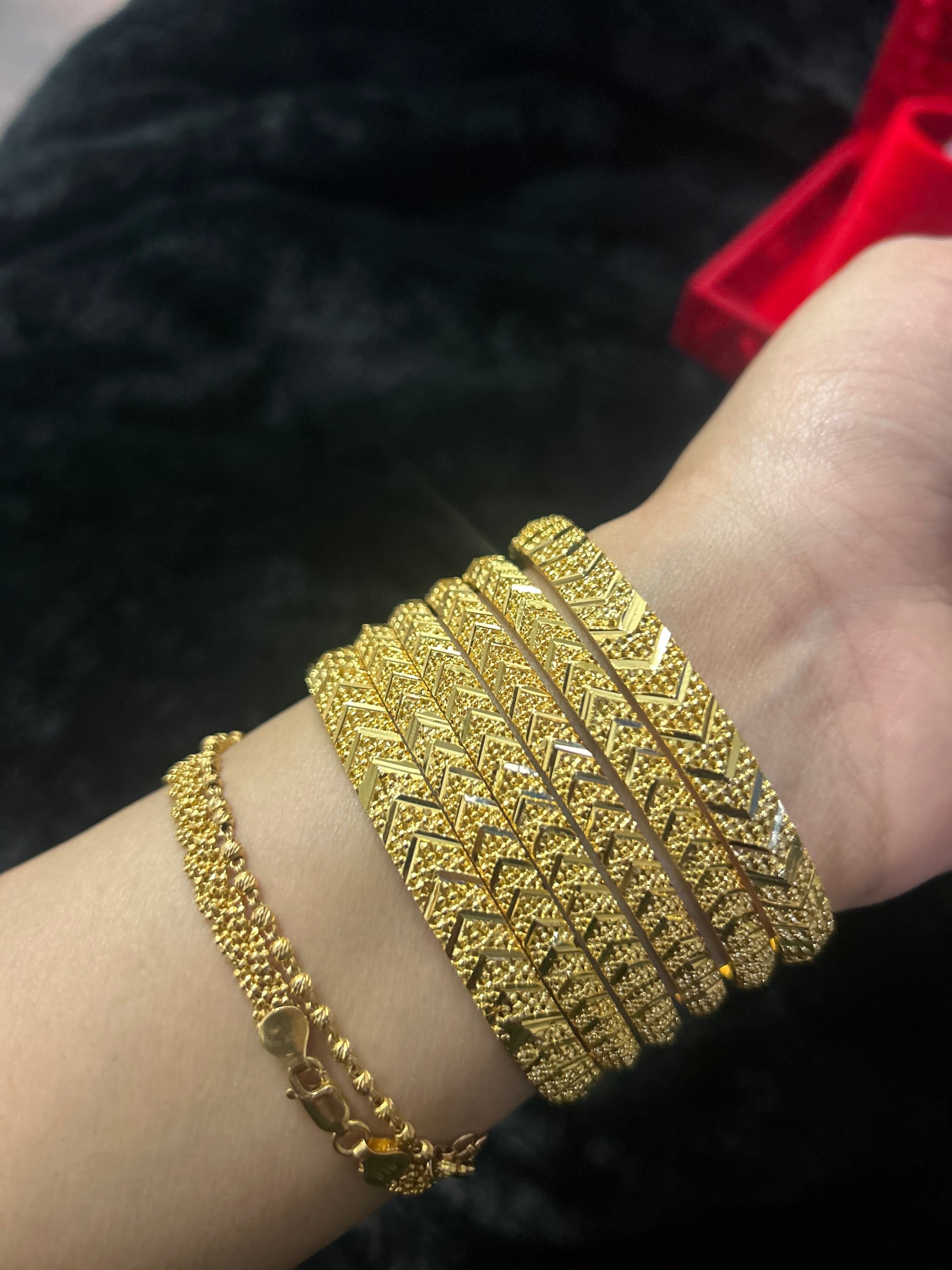 Gold Finish - Noorani Gold Plated - 6 Bangles
