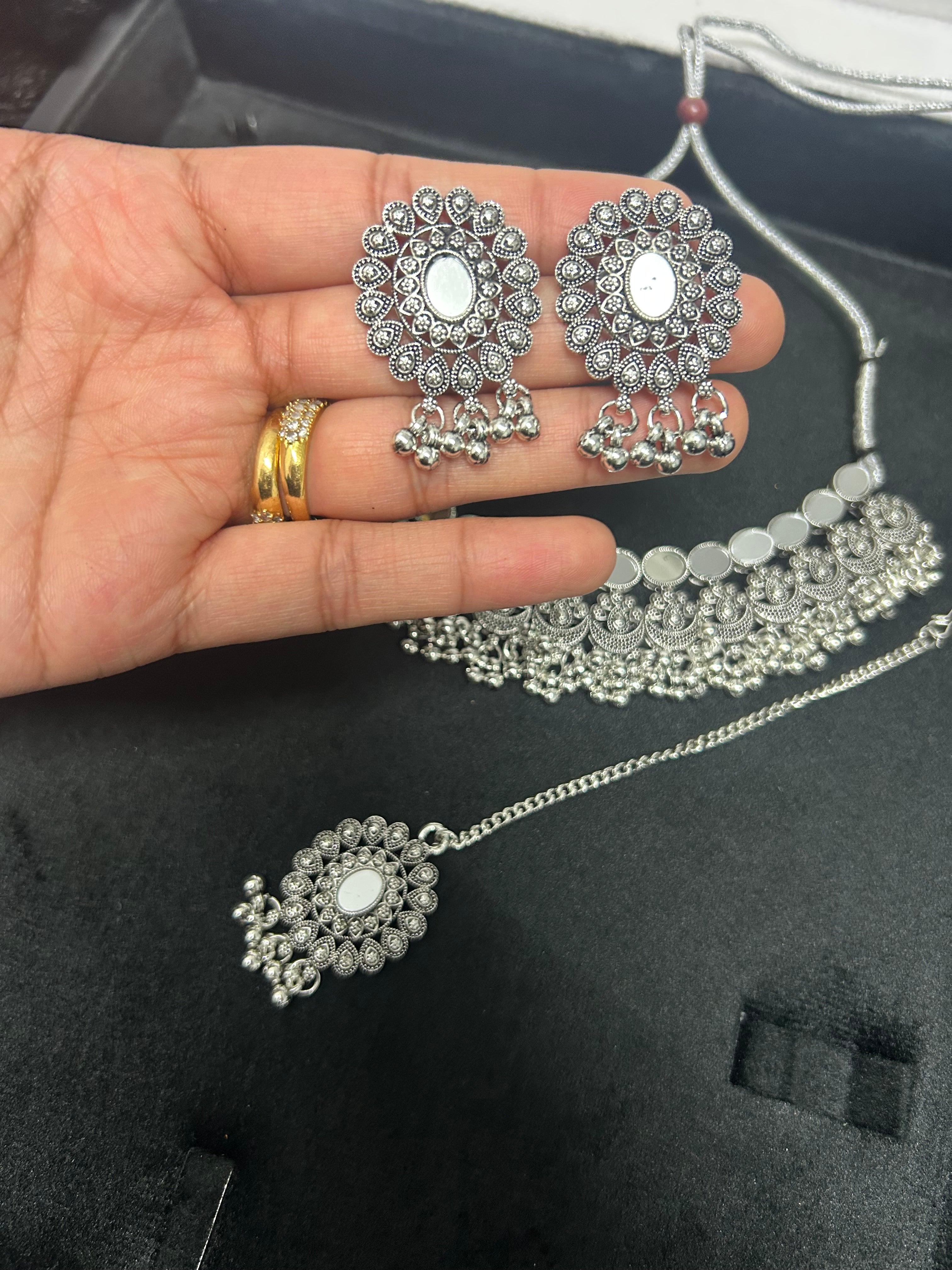 Stylish Silver Necklace