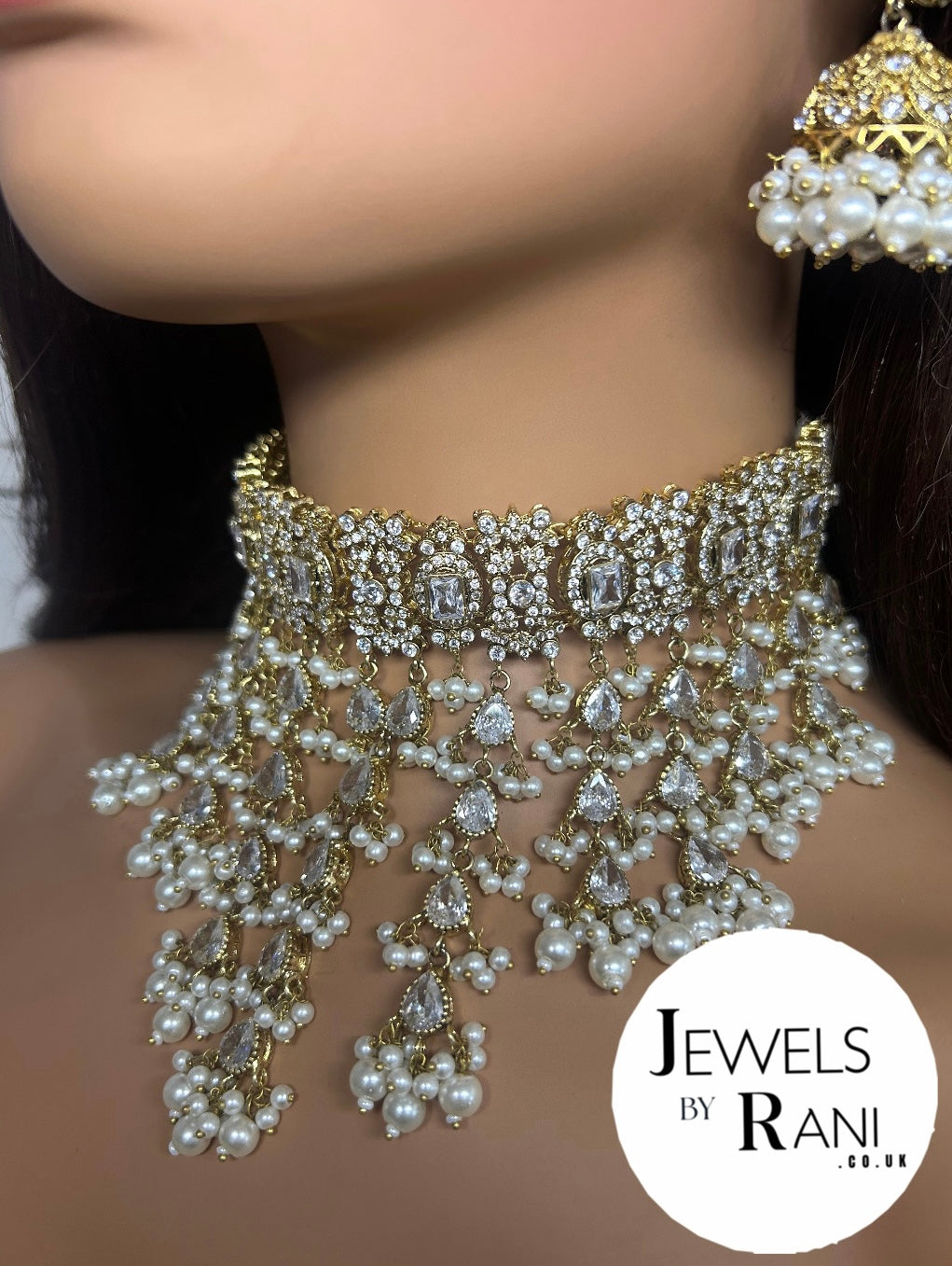 Set 1 - 2026 Gold and White Pearly Dangle Necklace
