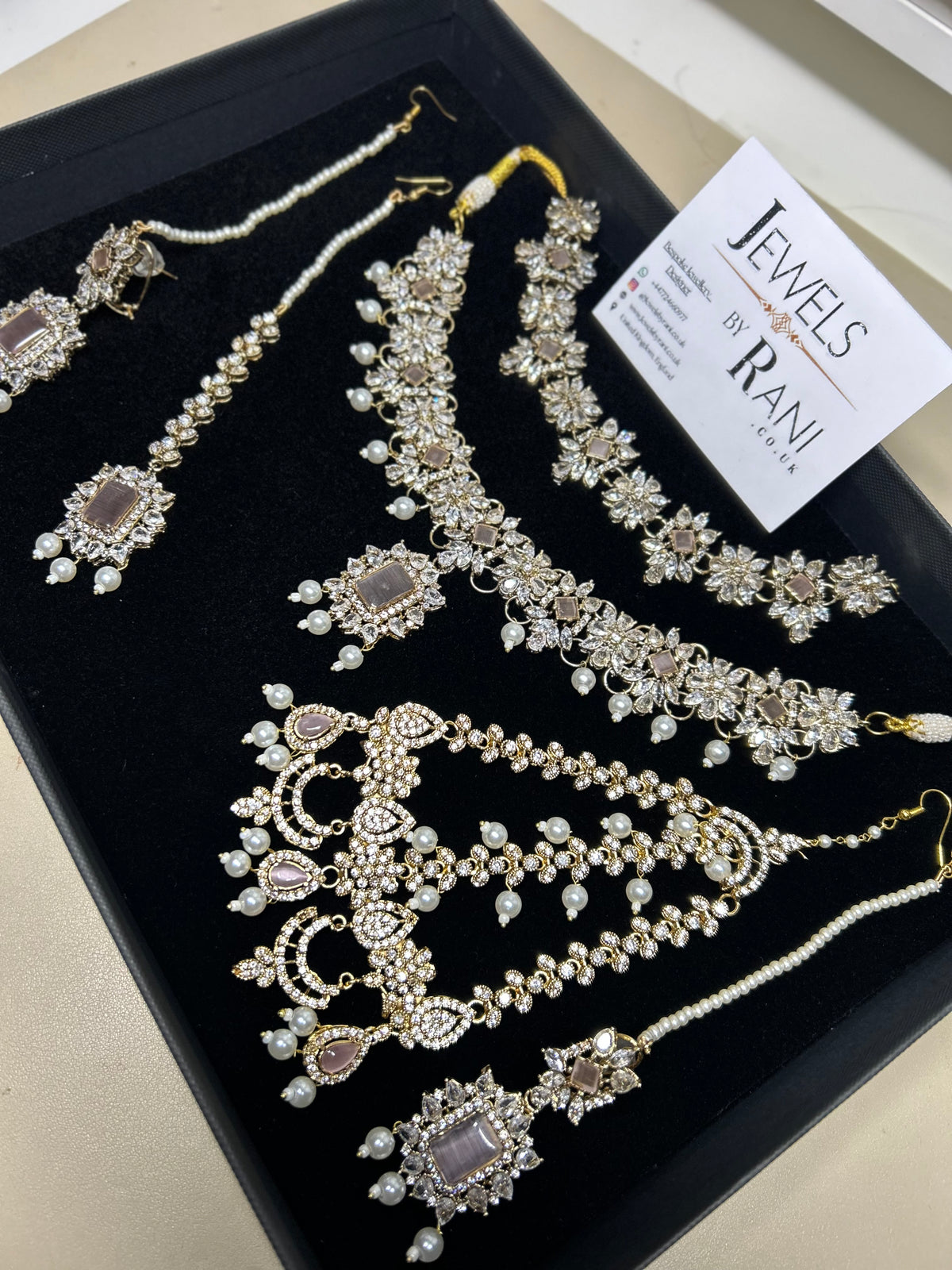 Pearly, Pink, white and Gold Choker and Necklace Set Style 5202