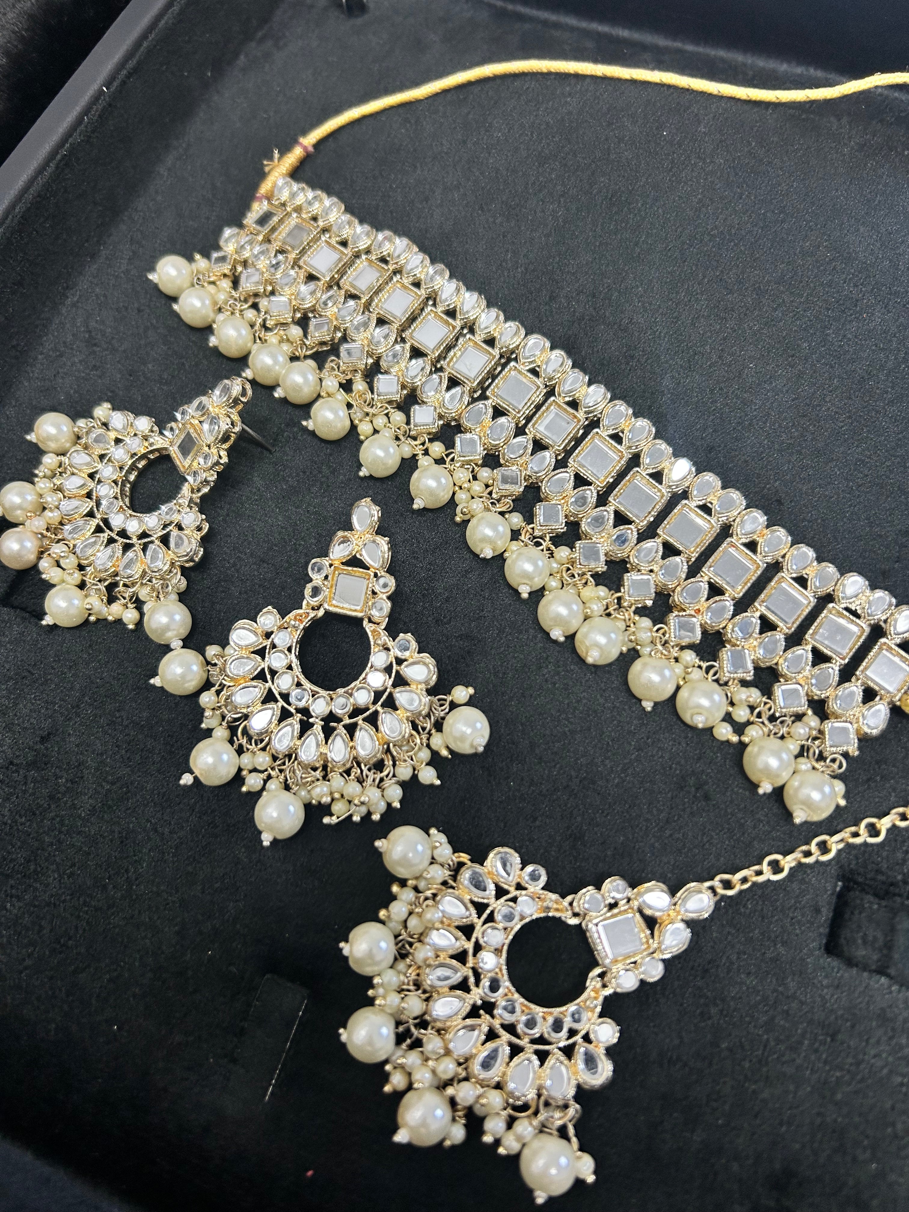 Beautiful Light Weight Mirrored Kundan Silver and White Choker with Earrings and Tikka