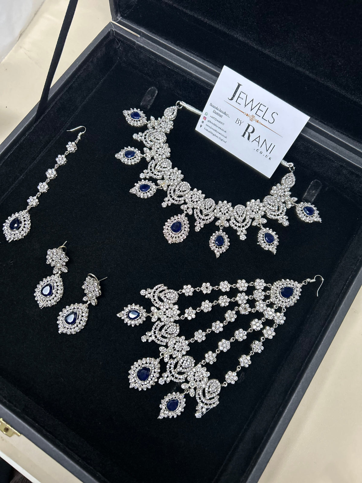 Trending, Royal Blue & Silver Statement Set Style 5207