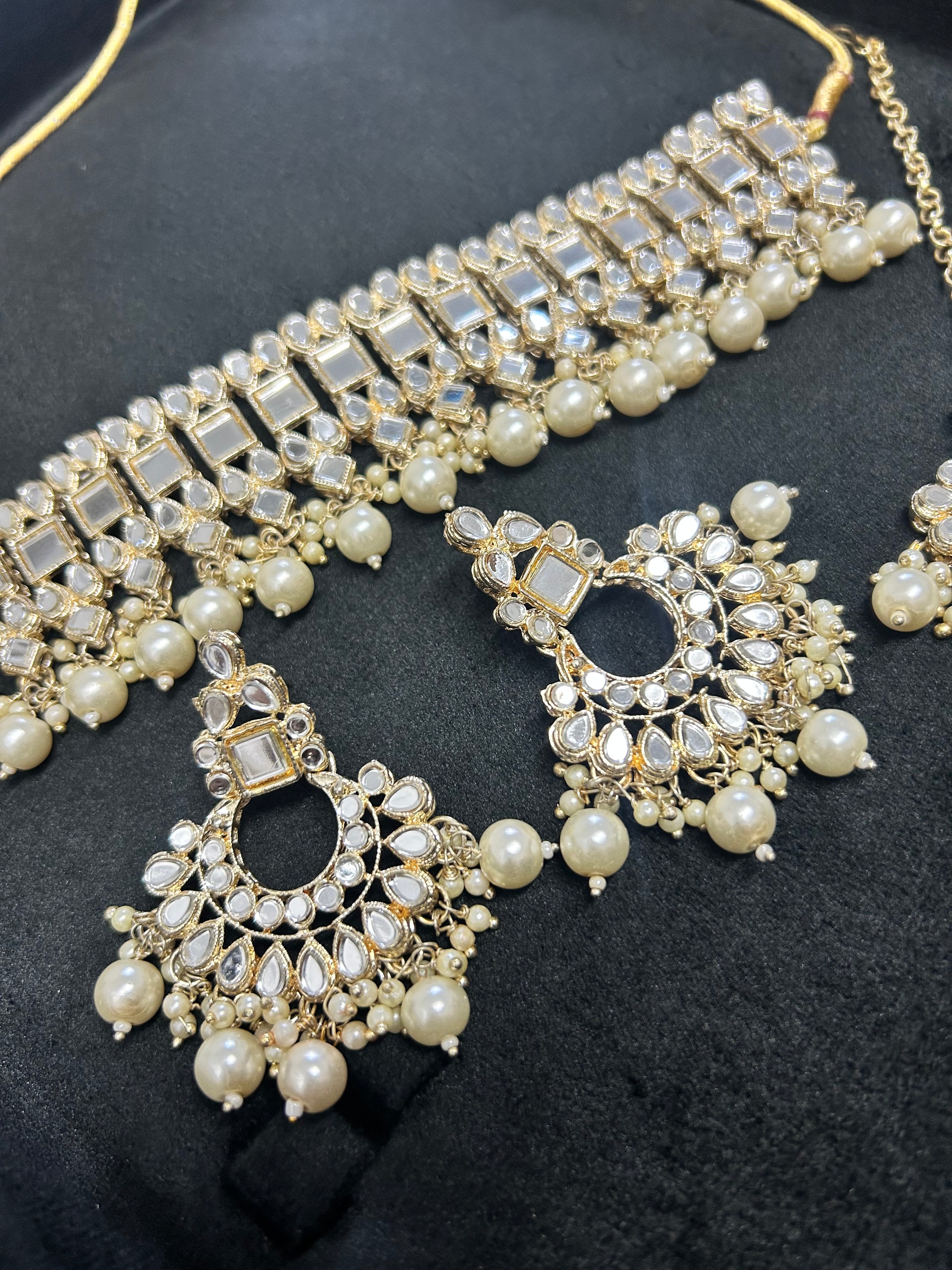 Beautiful Light Weight Mirrored Kundan Silver and White Choker with Earrings and Tikka