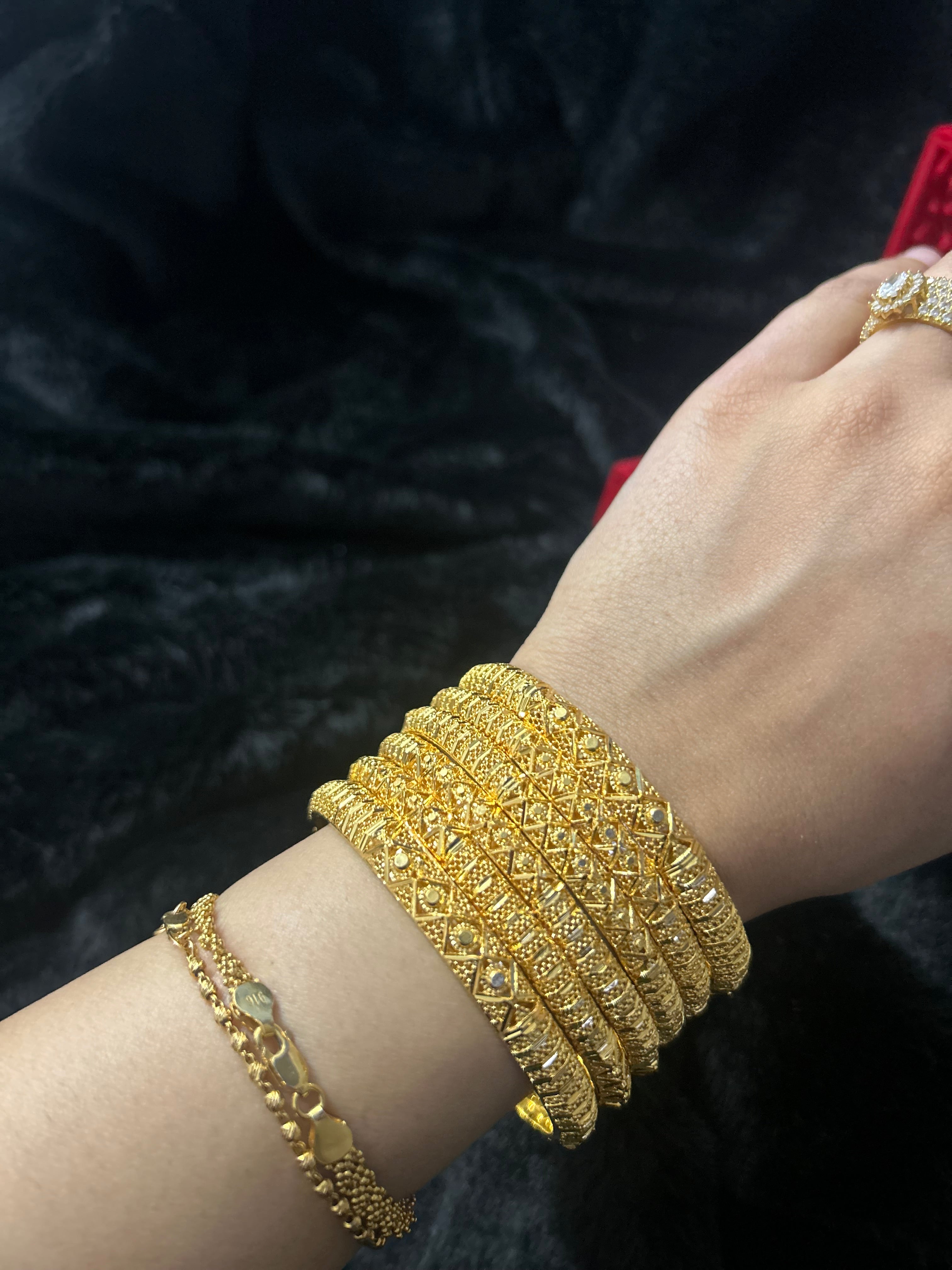 Gold Finish - Kohinoor Bangles - Gold Plated - 6 Bangles