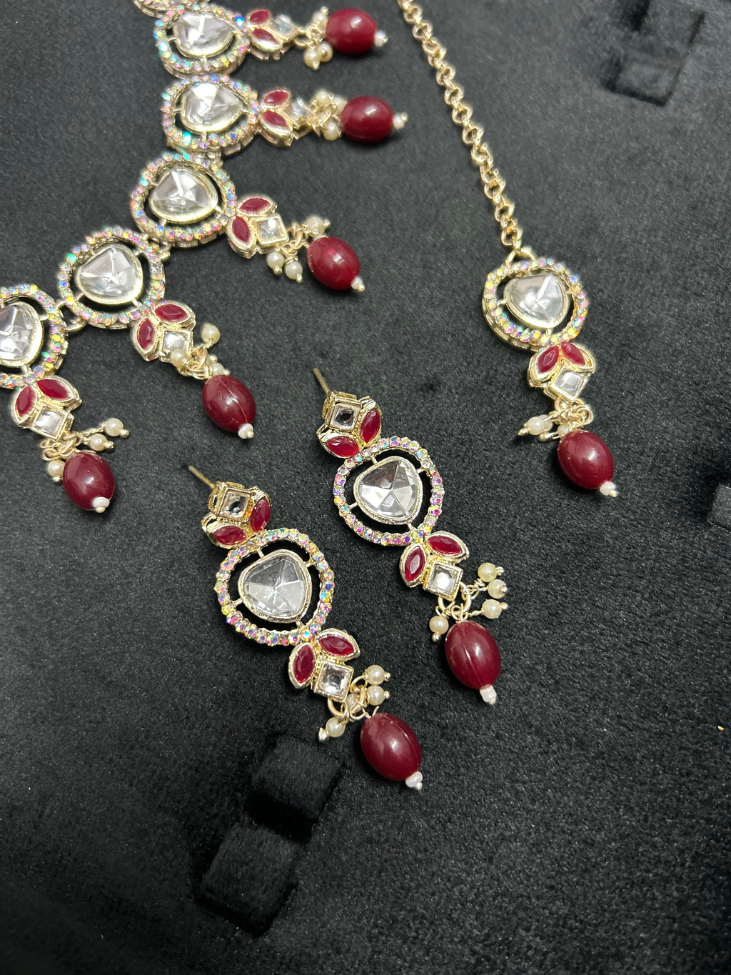 Maroon Light Weight Necklace Set