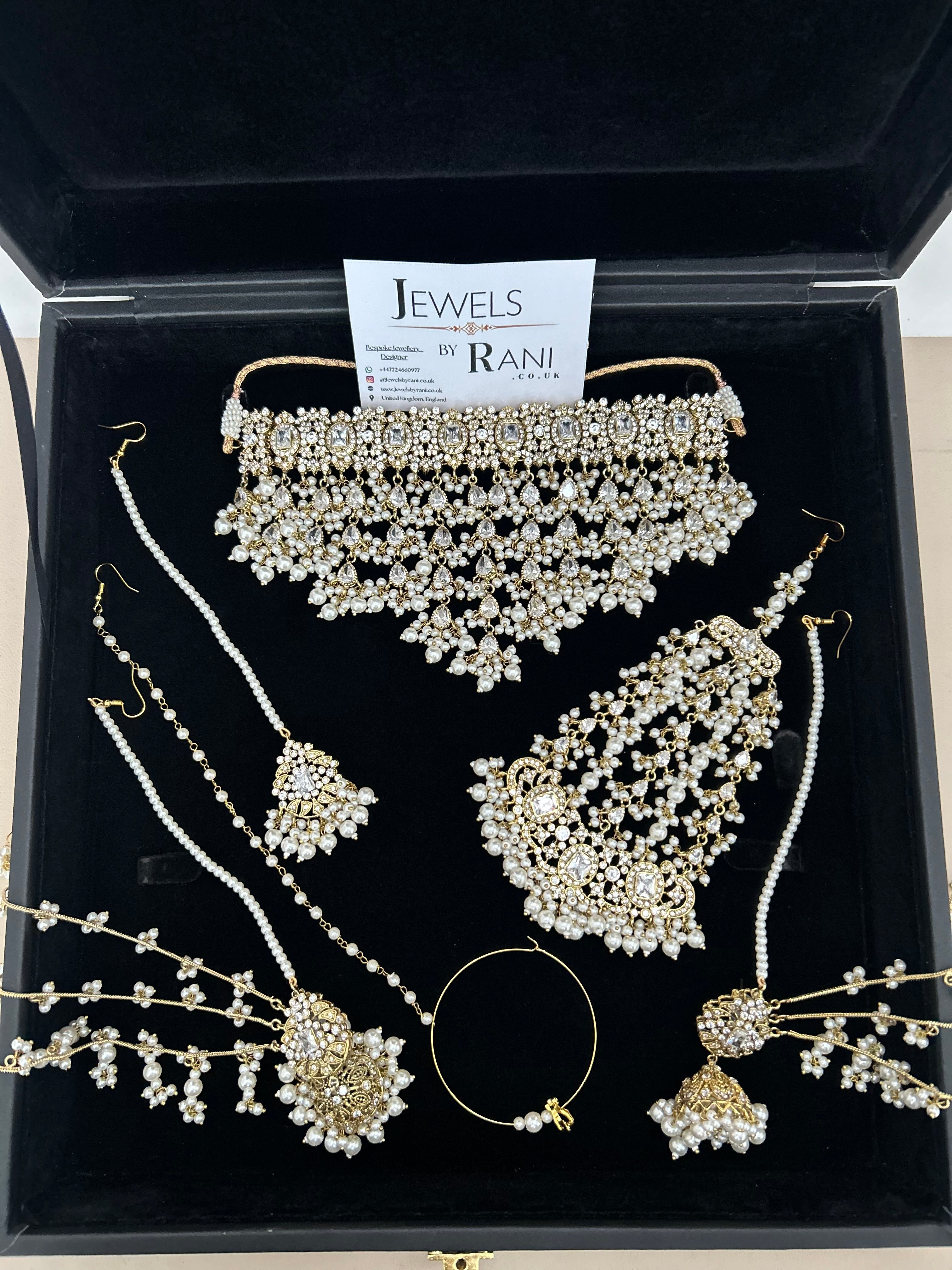 Set 1 - 2026 Gold and White Pearly Dangle Necklace