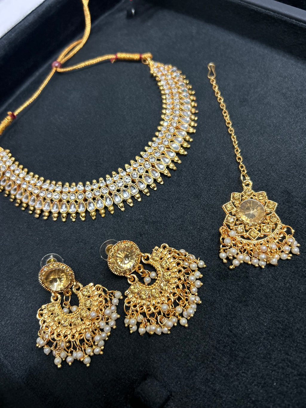 Stunning Light Weight Silver, gold and White Necklace with Earrings and Tikka