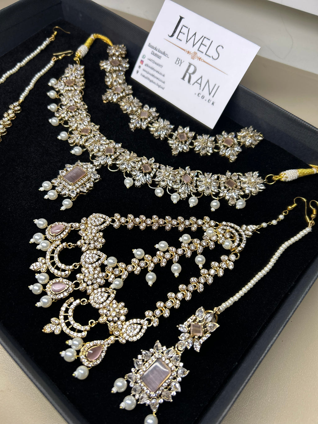 Pearly, Pink, white and Gold Choker and Necklace Set Style 5202