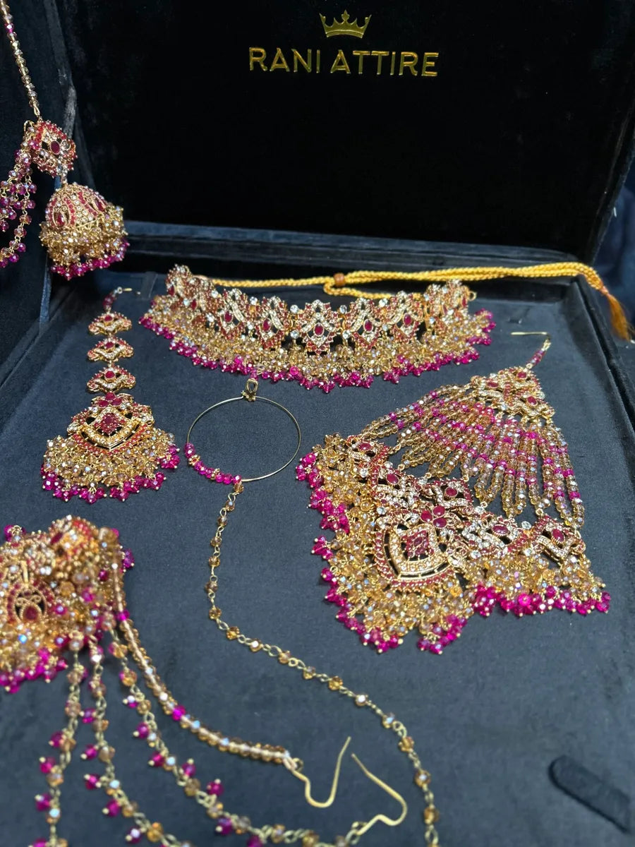 Beautiful Mehndi Choker Hot Pink & Gold Bridal Set - Jewelsbyrani