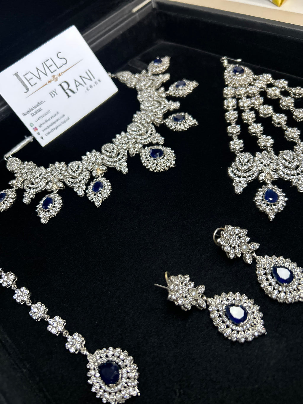 Trending, Royal Blue & Silver Statement Set Style 5207