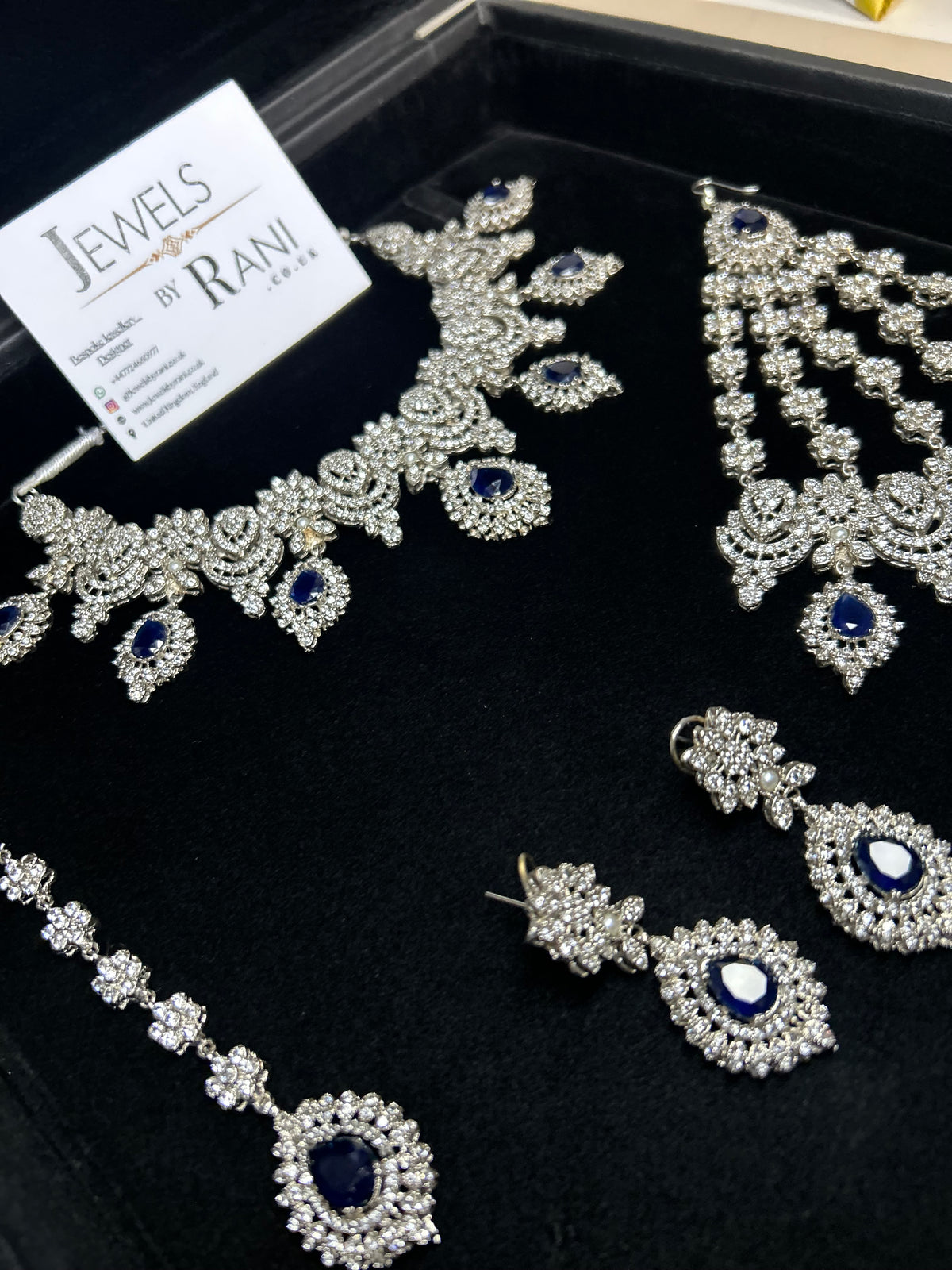 Trending, Royal Blue & Silver Statement Set Style 5207