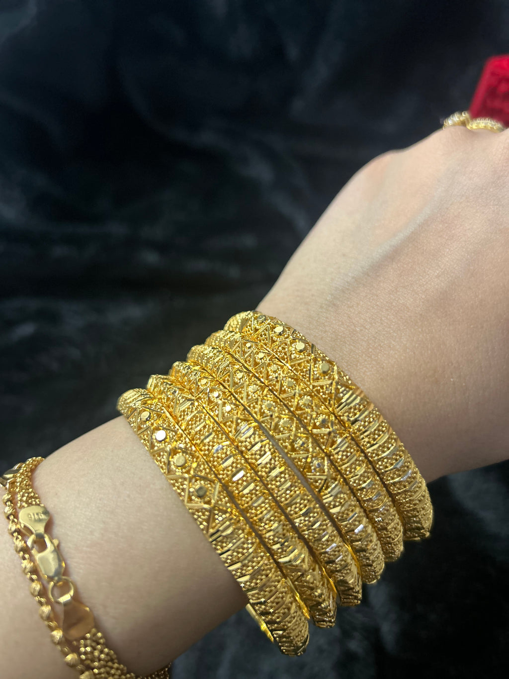 Gold Finish - Kohinoor Bangles - Gold Plated - 6 Bangles